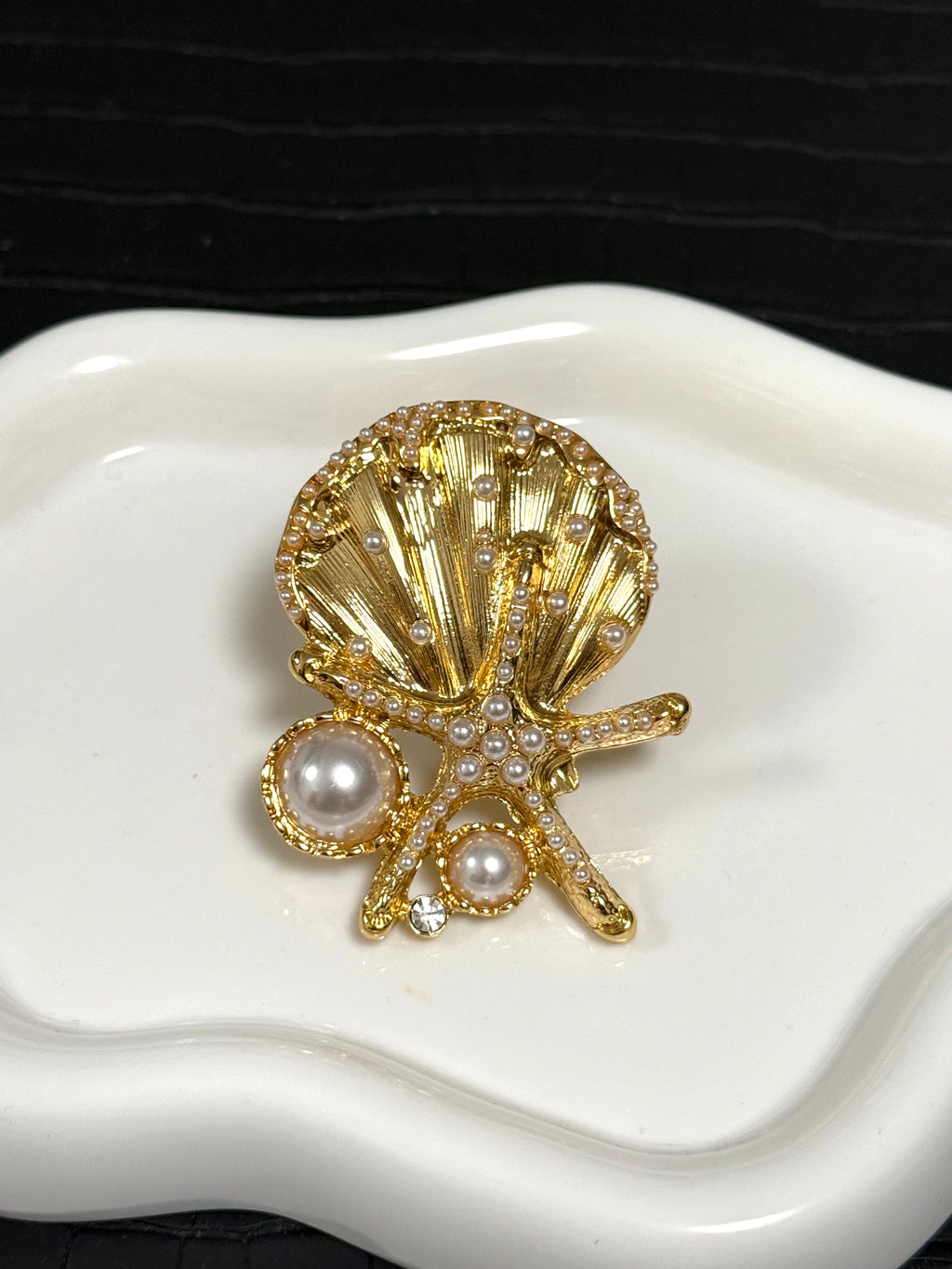 Gold Seashell Pearl Ring
