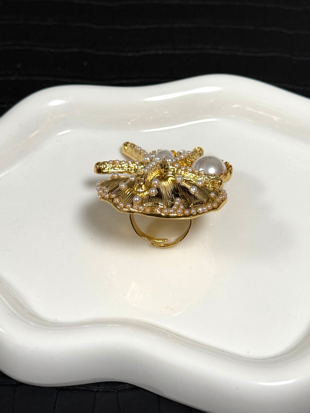 Gold Seashell Pearl Ring