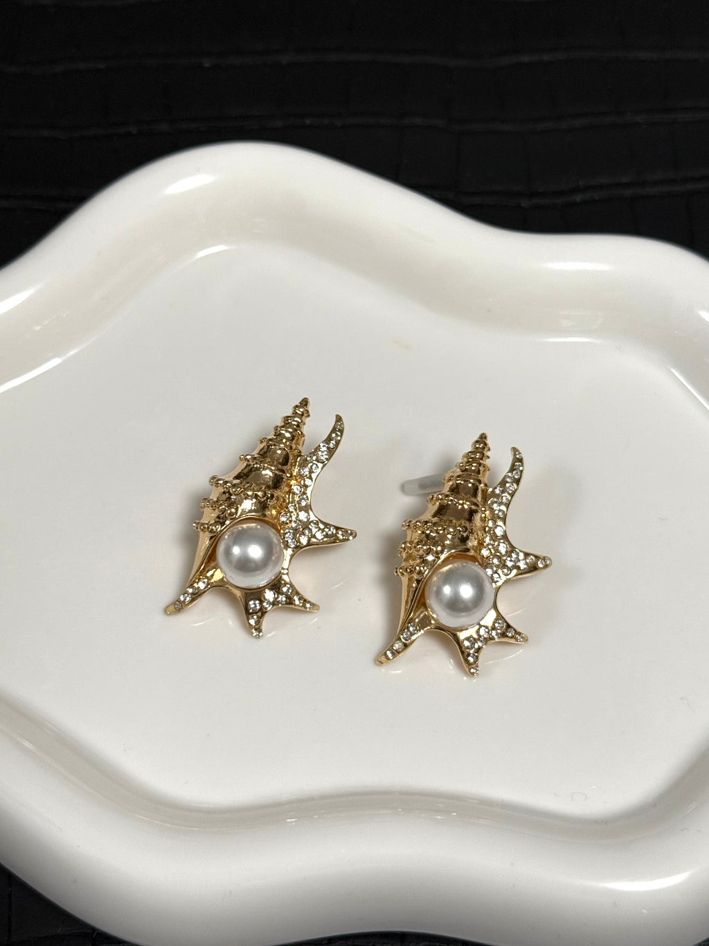 Gold Pearl Shell Earrings