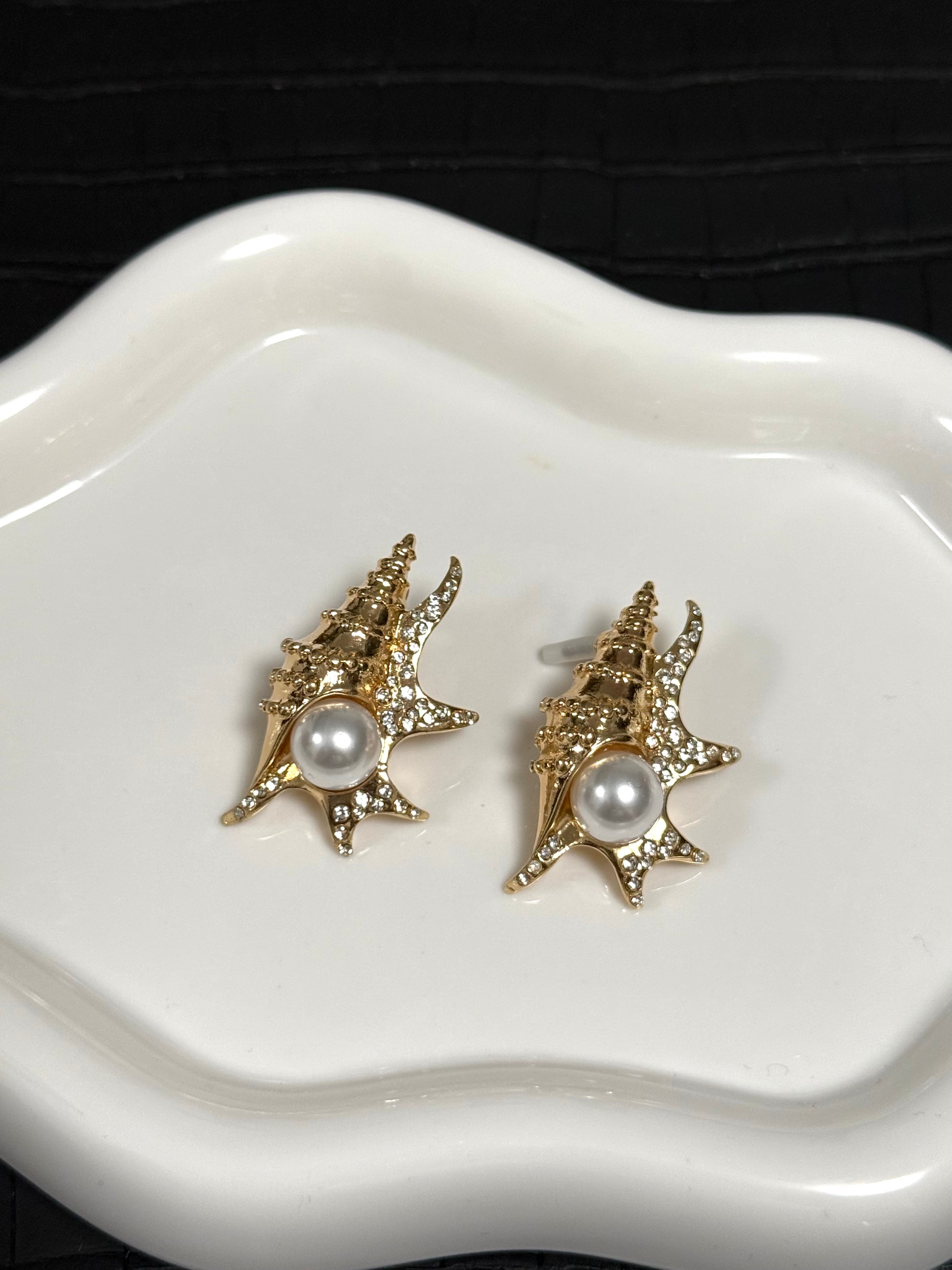 Gold Pearl Shell Earrings