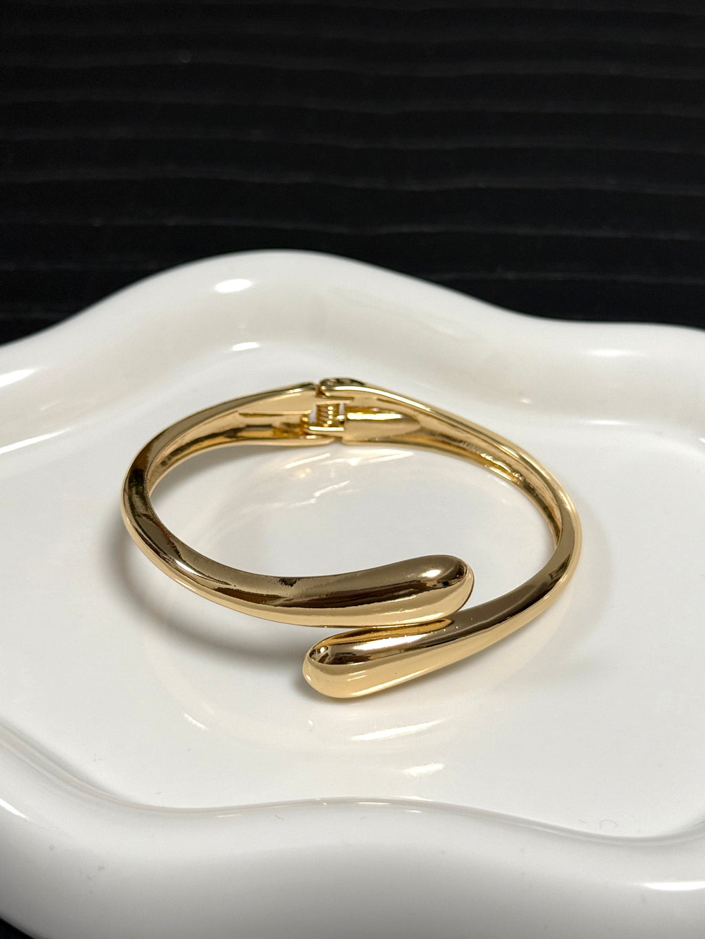 Gold Curve Bangle Bracelet
